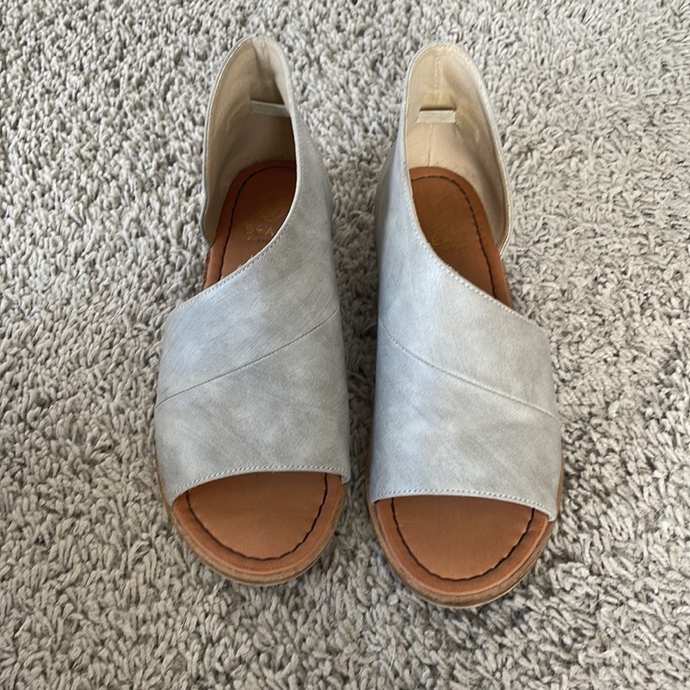Open Side / Toe Shoe - Picture 2 of 4